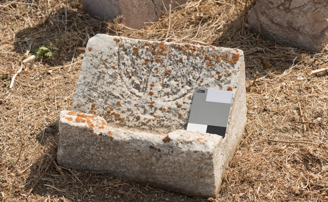 Dialface of sundial from Delos | Souce: Dialface ID 124, Edition Topoi, Collection "Ancient Sundials", DOI: 10.17171/1-1-846 | CC BY-NC-SA 3.0 DE